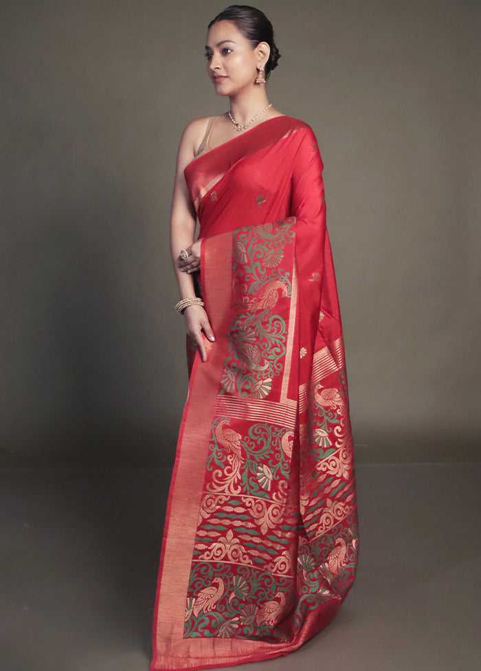 Red Dupion Silk Saree With Blouse Piece