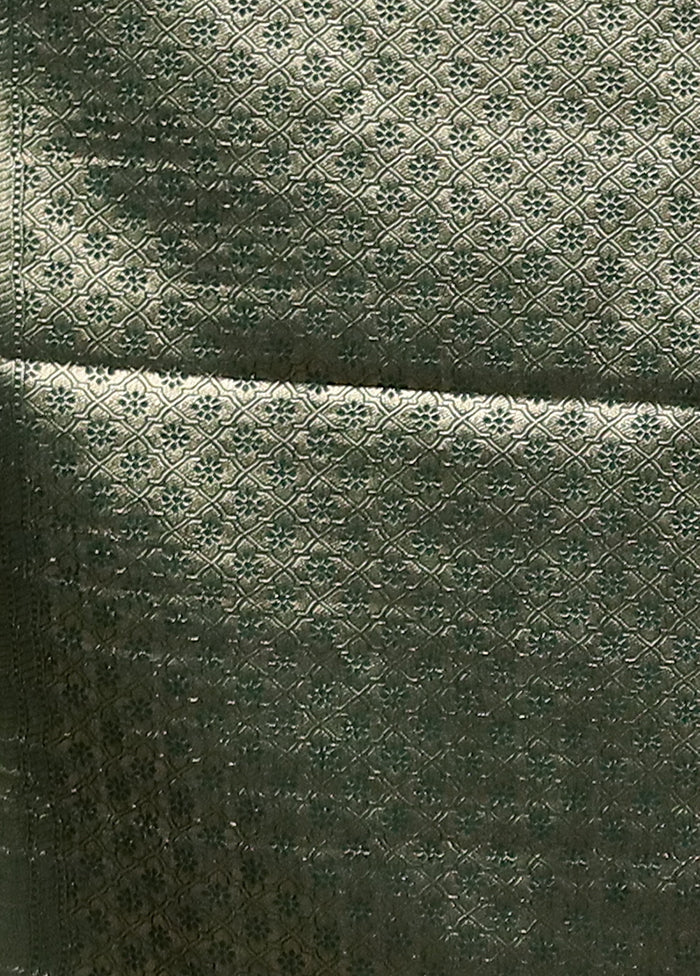 Green Dupion Silk Saree With Blouse Piece