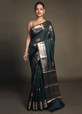 Green Kora Silk Saree With Blouse Piece