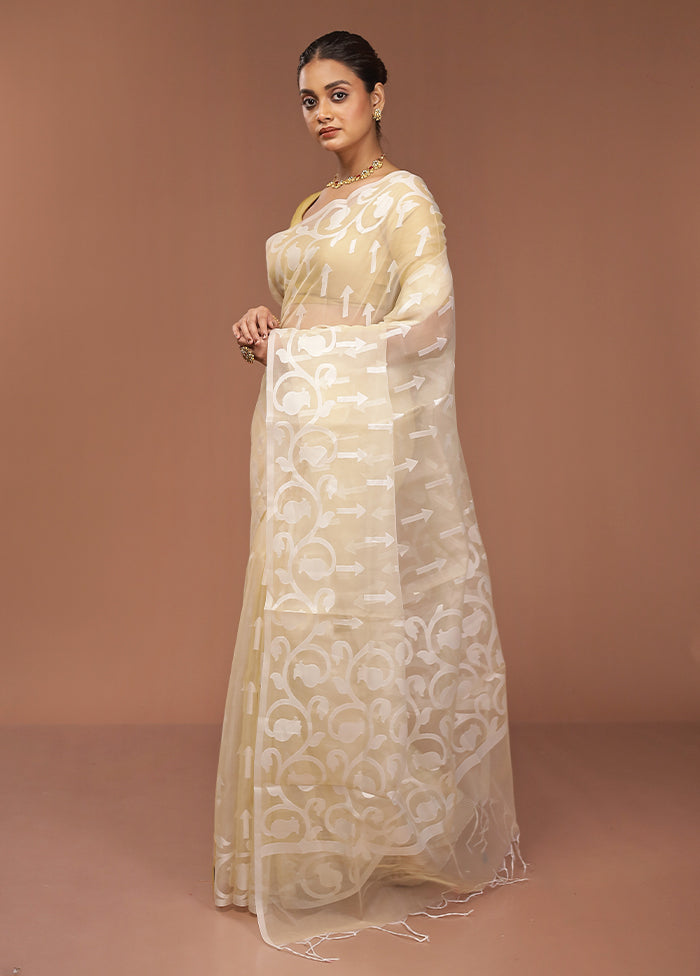 Cream Organza Saree With Blouse Piece