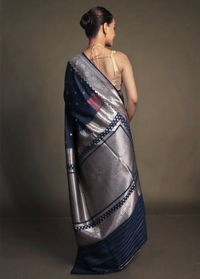 Blue Uppada Silk Saree With Blouse Piece