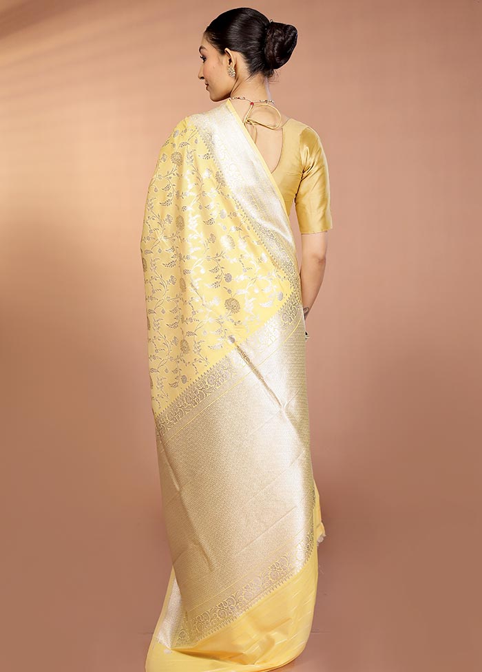 Yellow Uppada Silk Saree With Blouse Piece