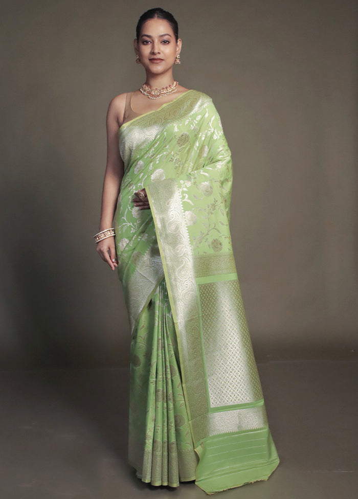 Green Uppada Silk Saree With Blouse Piece