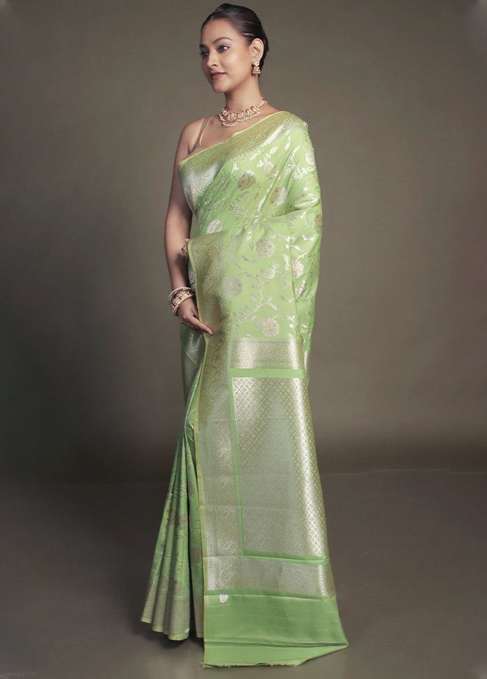 Green Uppada Silk Saree With Blouse Piece