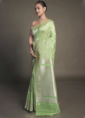Green Uppada Silk Saree With Blouse Piece