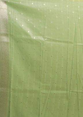 Green Uppada Silk Saree With Blouse Piece