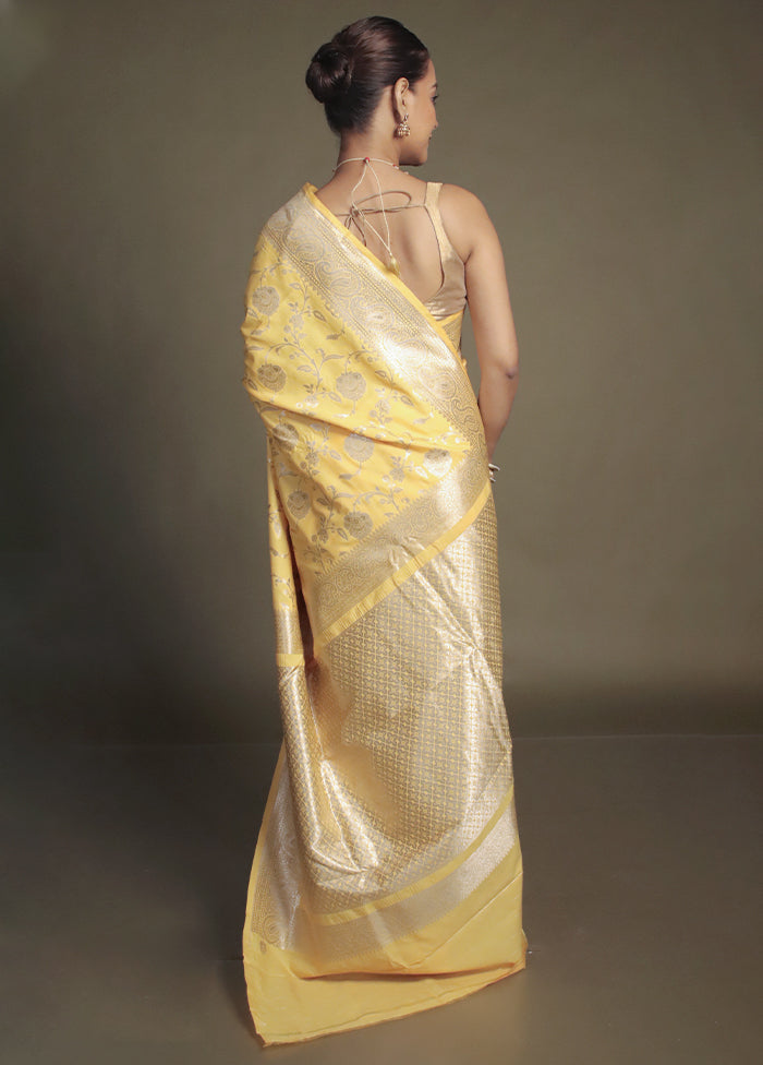 Yellow Uppada Silk Saree With Blouse Piece