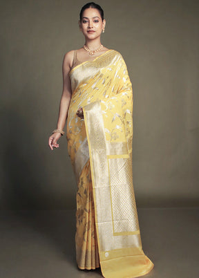 Yellow Uppada Silk Saree With Blouse Piece