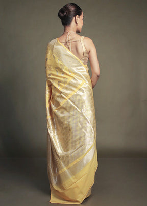 Yellow Uppada Silk Saree With Blouse Piece