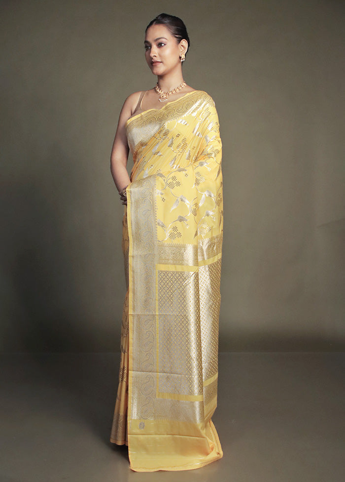 Yellow Uppada Silk Saree With Blouse Piece