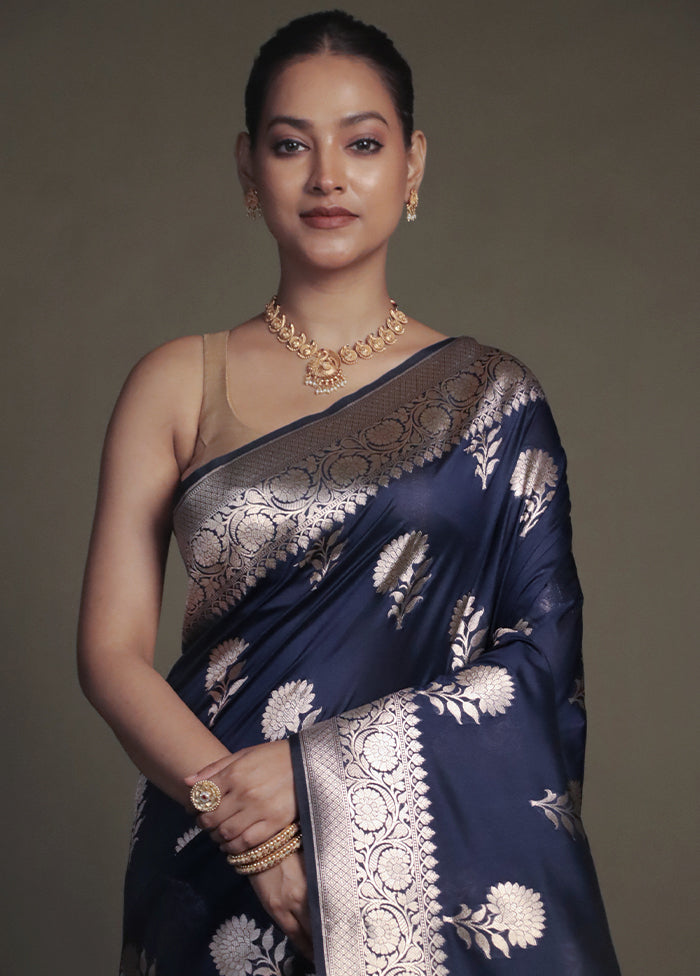 Blue Uppada Silk Saree With Blouse Piece