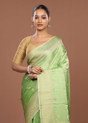 Green Dupion Silk Saree With Blouse Piece
