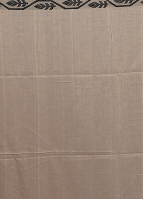 White Matka Silk Saree With Blouse Piece