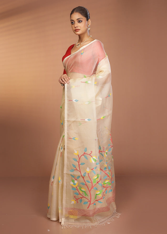 Cream Handloom Matka Pure Silk Saree With Blouse Piece