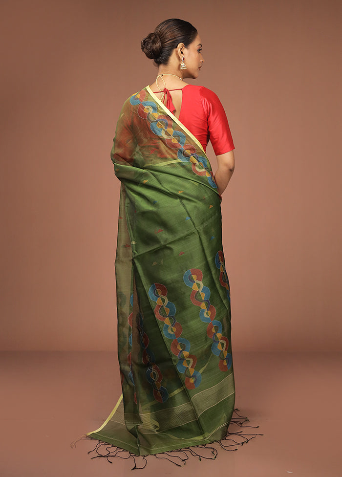 Green Handloom Matka Pure Silk Saree With Blouse Piece