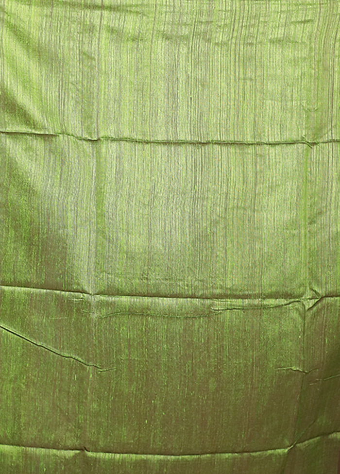 Green Handloom Matka Pure Silk Saree With Blouse Piece