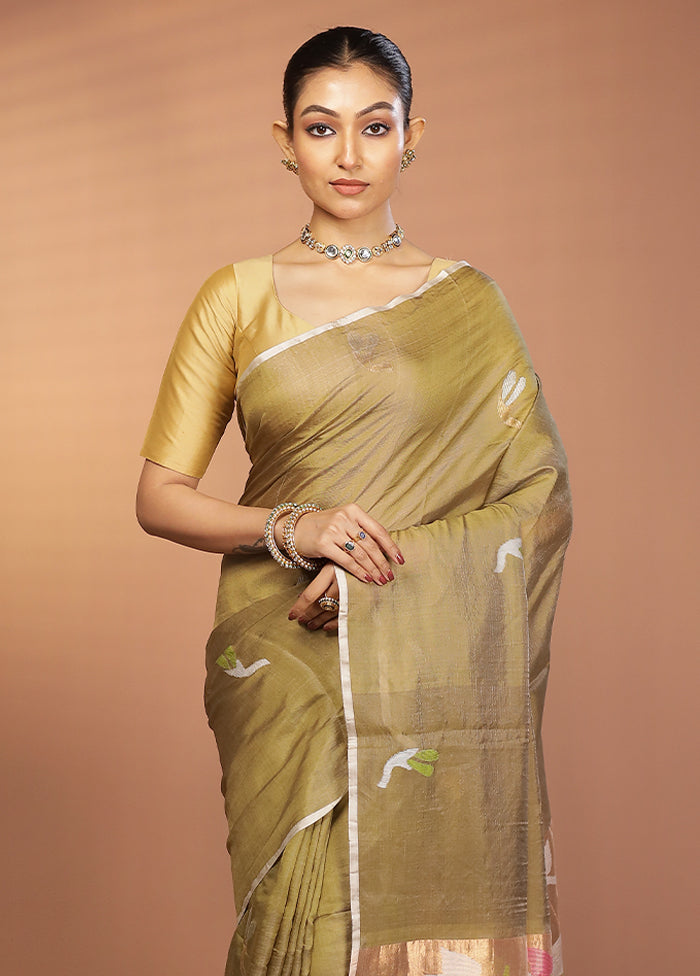 Cream Handloom Matka Pure Silk Saree With Blouse Piece