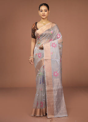 Grey Handloom Matka Pure Silk Saree With Blouse Piece