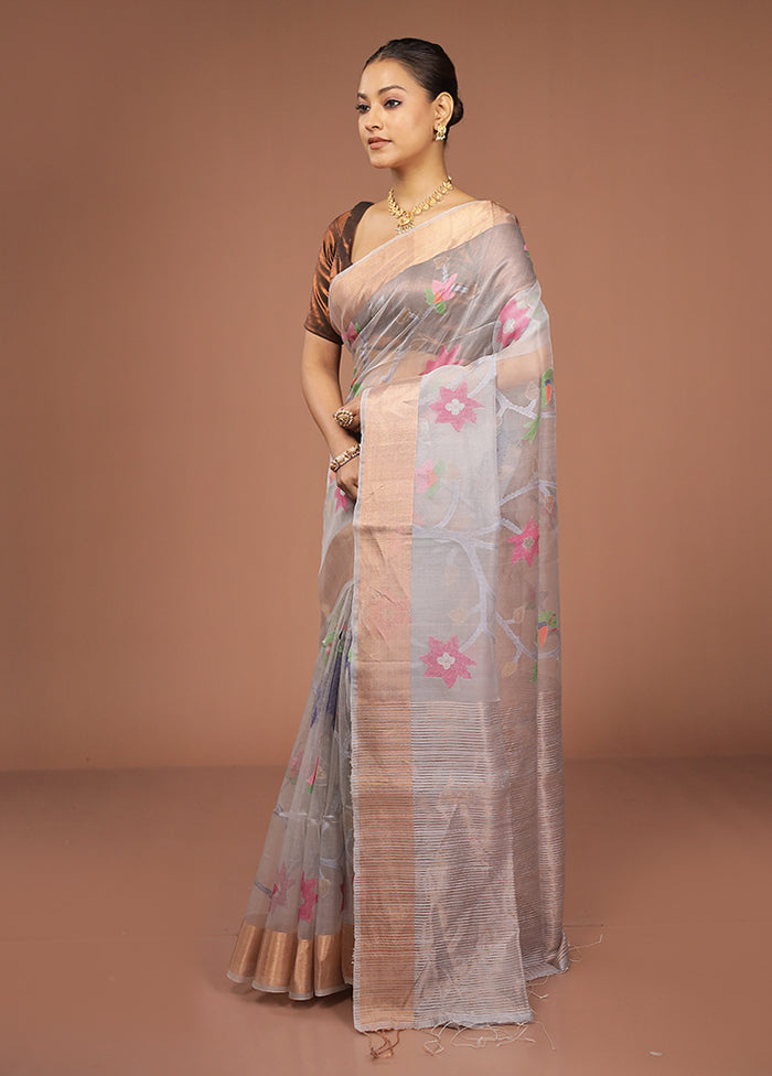 Grey Handloom Matka Pure Silk Saree With Blouse Piece