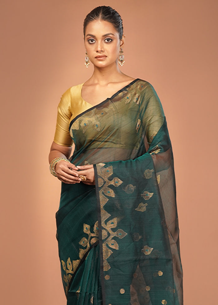 Green Handloom Matka Pure Silk Saree With Blouse Piece