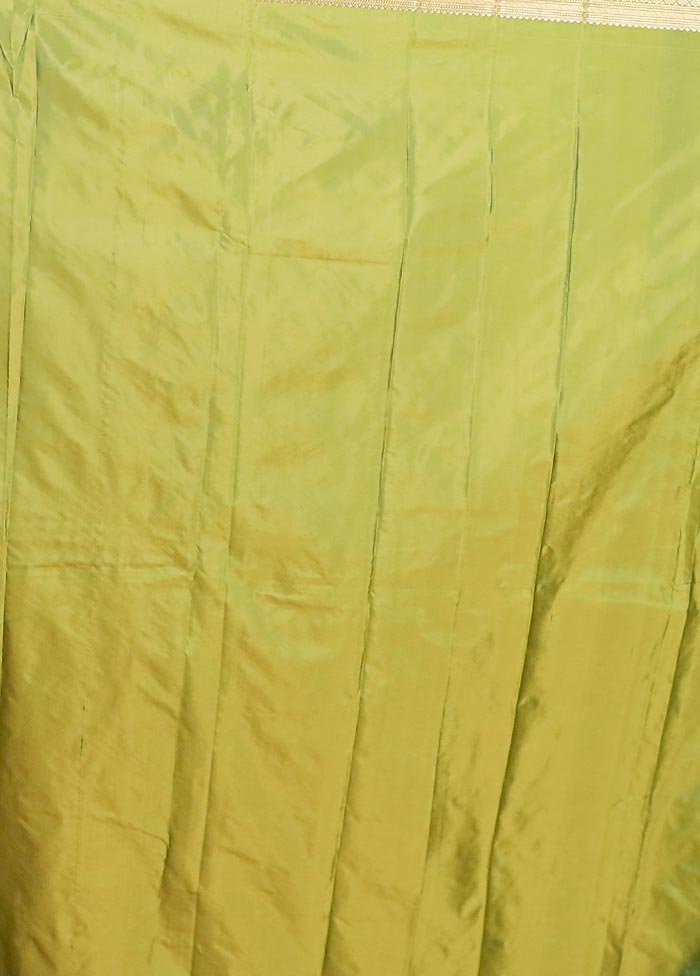 Green Kanjivaram Silk Saree With Blouse Piece