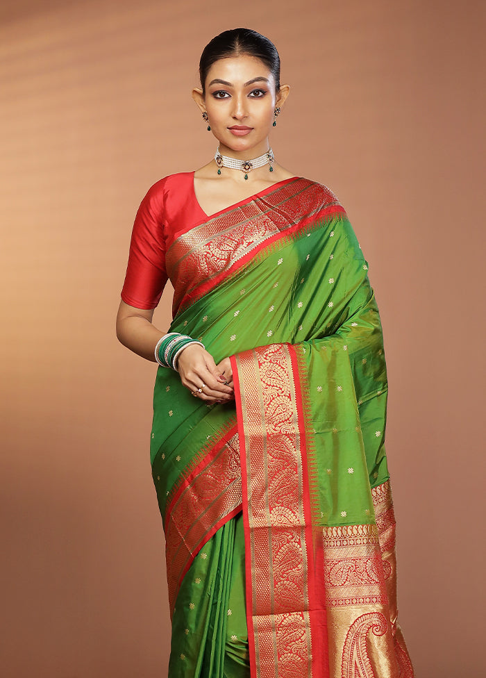 Green Handloom Kanjivaram Pure Silk Saree With Blouse Piece