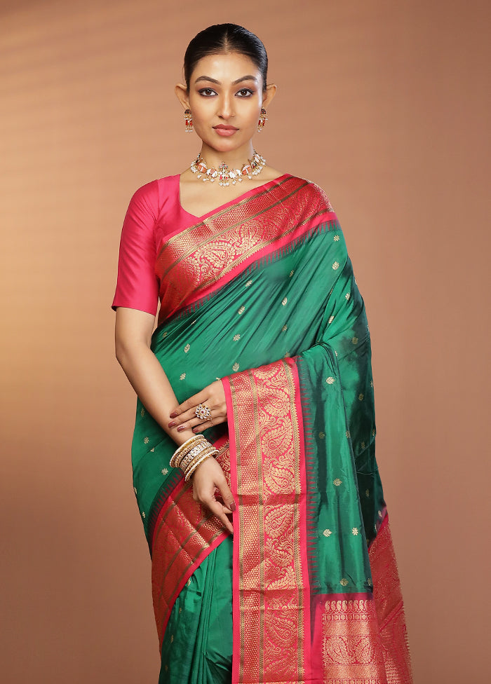 Green Handloom Kanjivaram Pure Silk Saree With Blouse Piece