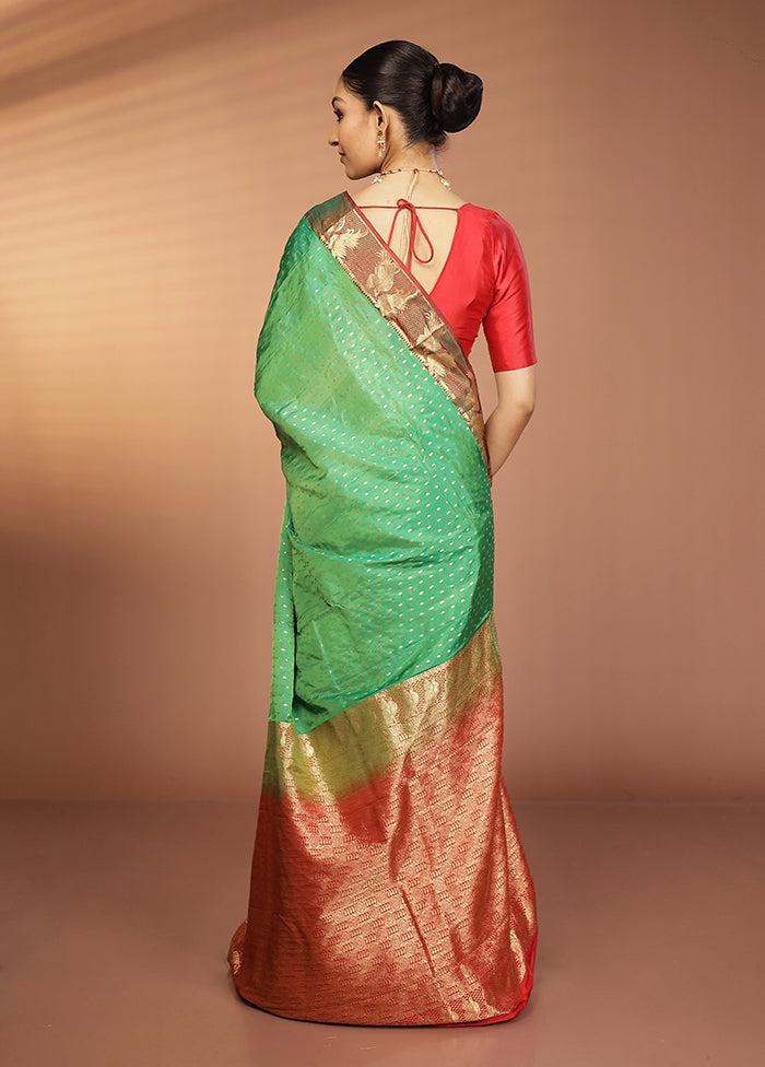 Green Handloom Kanjivaram Pure Silk Saree With Blouse Piece
