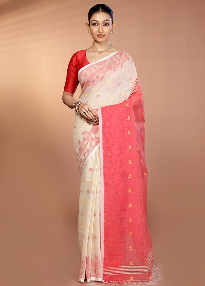 Cream Matka Silk Saree With Blouse Piece