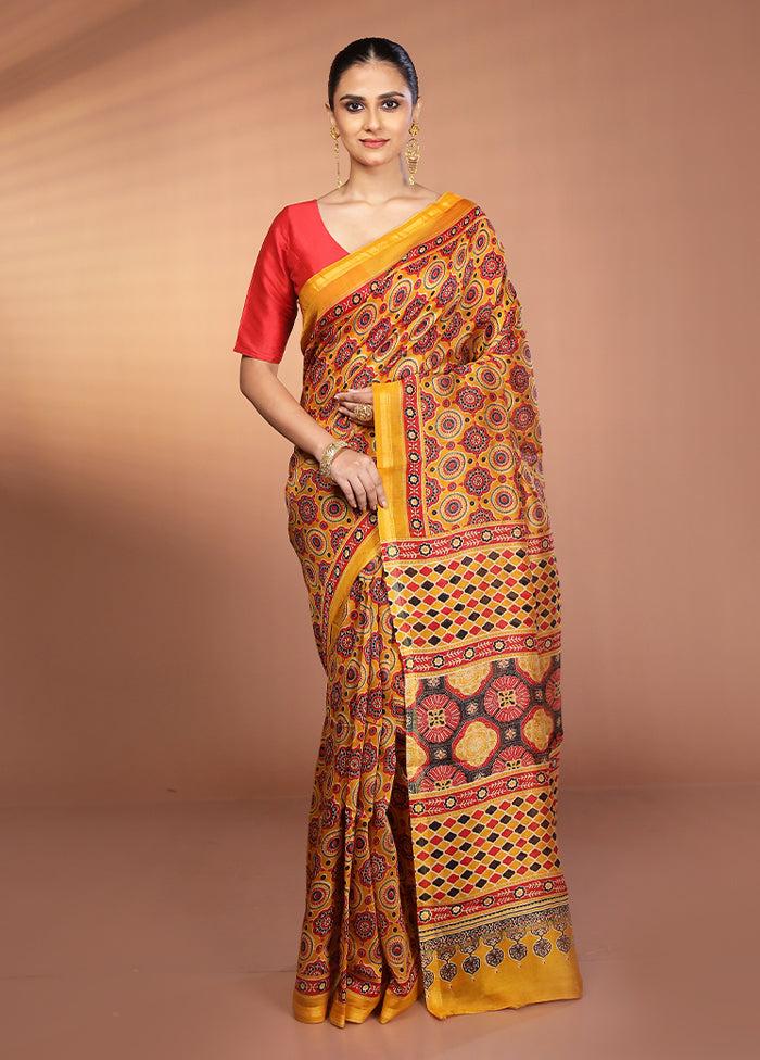 Yellow Chanderi Silk Saree With Blouse Piece