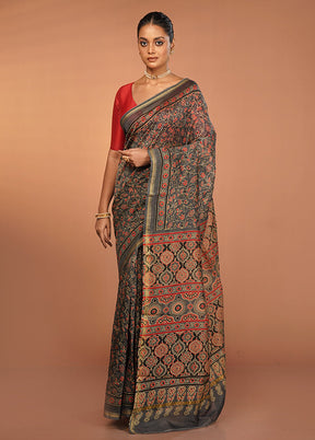 Grey Chanderi Silk Saree With Blouse Piece