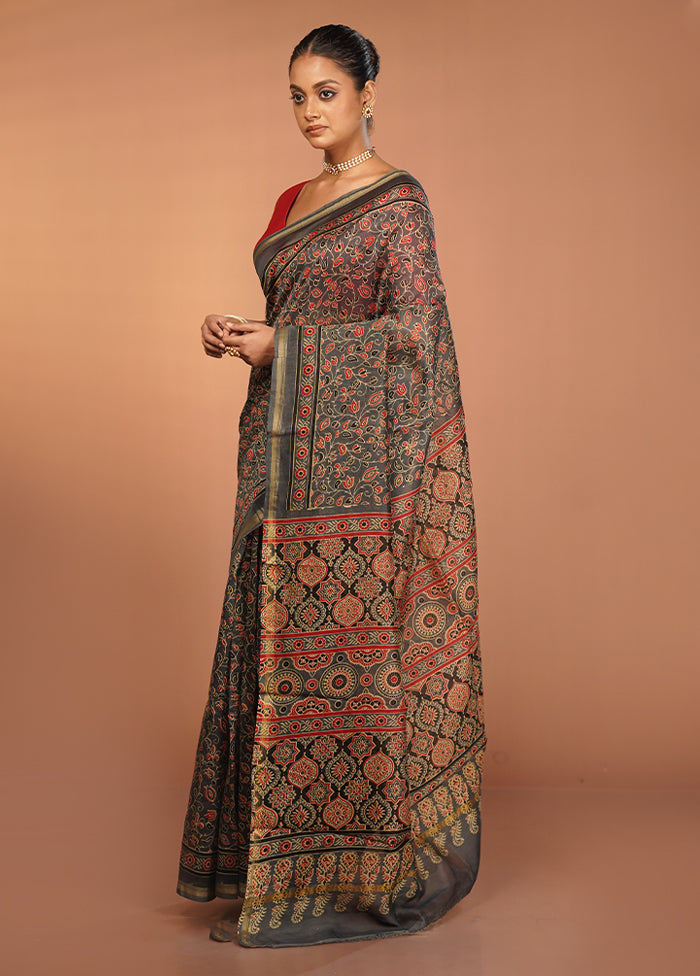 Grey Chanderi Silk Saree With Blouse Piece
