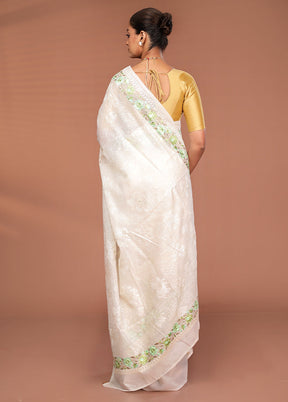 White Pure Cotton Saree With Blouse Piece