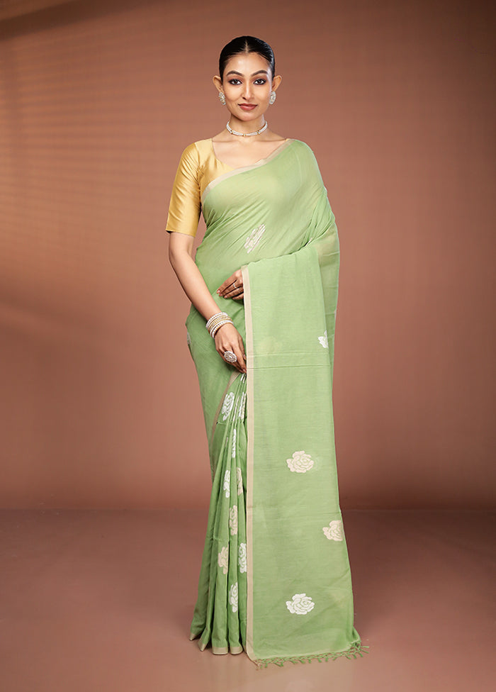 Green Matka Silk Saree With Blouse Piece
