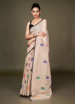Cream Matka Silk Saree With Blouse Piece