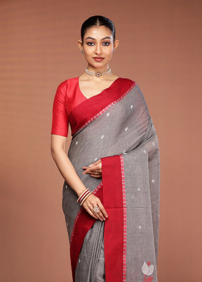 Grey Matka Silk Saree With Blouse Piece
