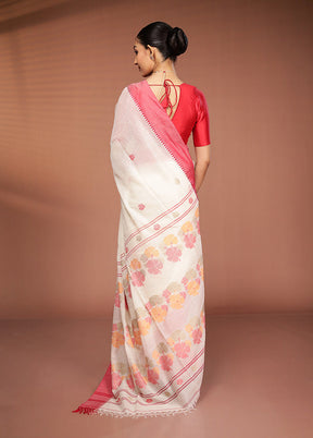 Cream Matka Silk Saree With Blouse Piece
