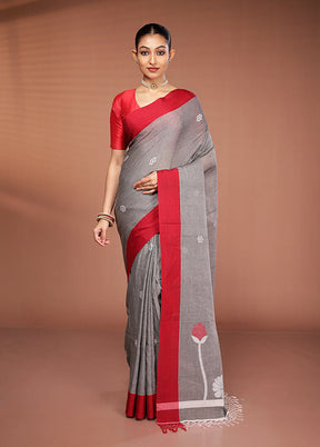 Grey Matka Silk Saree With Blouse Piece