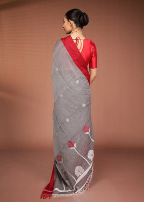 Grey Matka Silk Saree With Blouse Piece