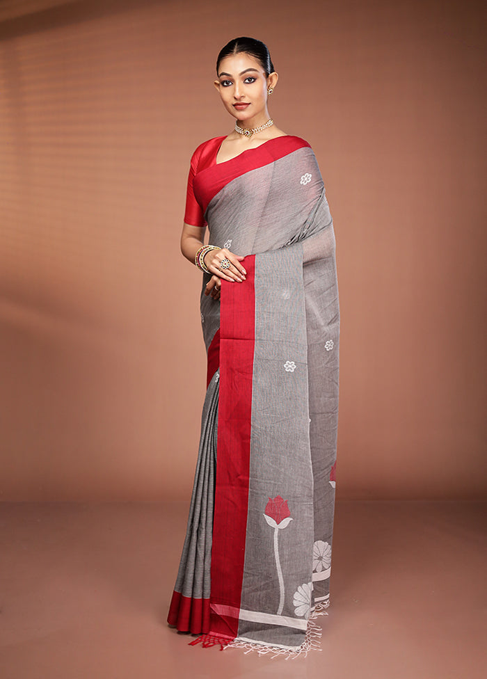 Grey Matka Silk Saree With Blouse Piece