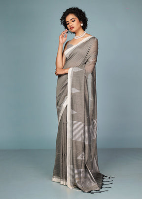 Grey Matka Silk Saree Without Blouse Piece