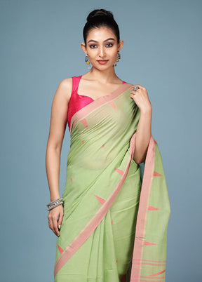 Green Matka Silk Saree With Blouse Piece