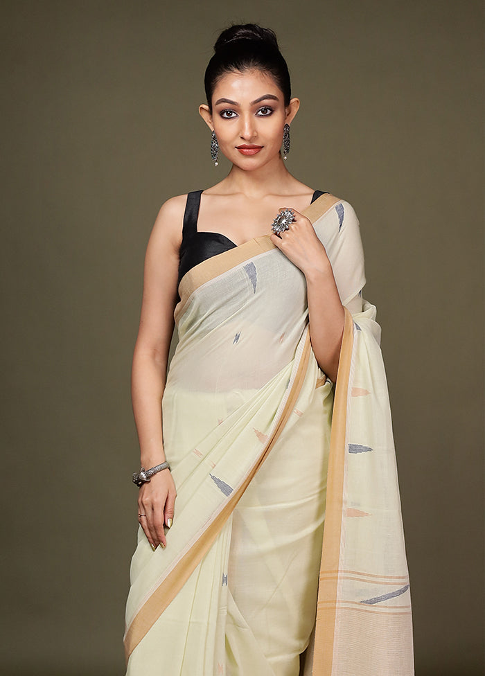 Cream Matka Silk Saree With Blouse Piece
