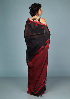 Maroon Matka Silk Saree Without Blouse Piece