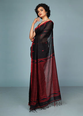 Maroon Matka Silk Saree Without Blouse Piece