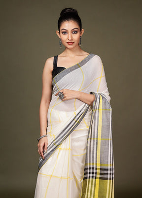 White Cotton Saree With Blouse Piece