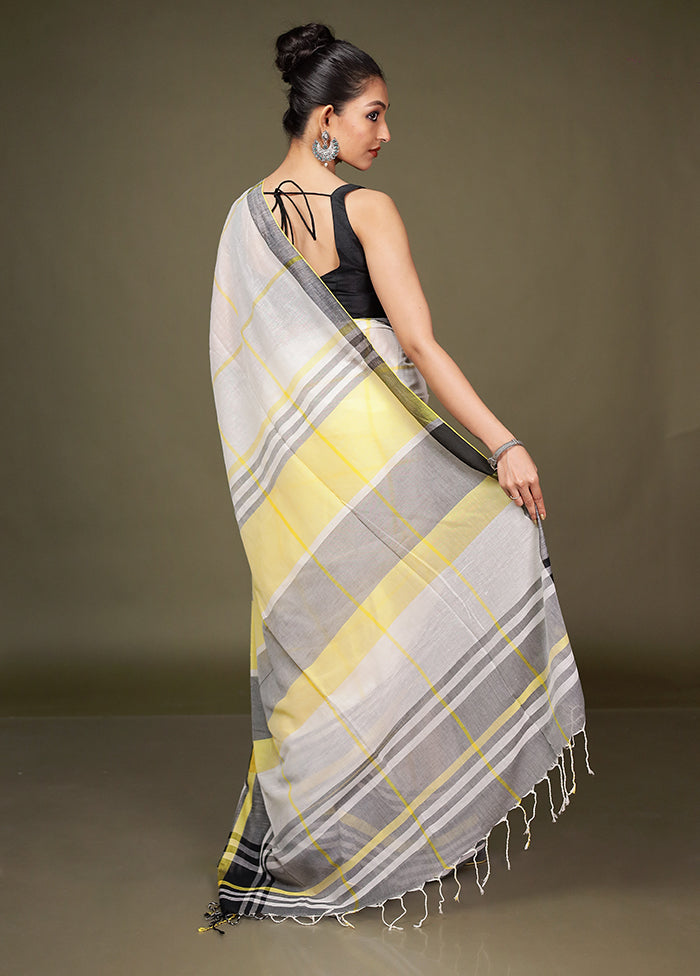 White Cotton Saree With Blouse Piece