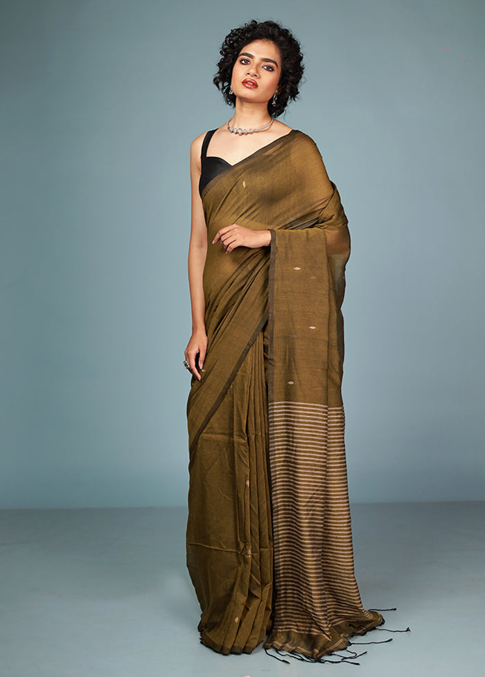 Green Cotton Saree With Blouse Piece