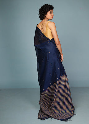 Blue Cotton Saree With Blouse Piece