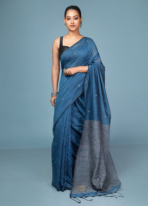 Blue Cotton Saree With Blouse Piece